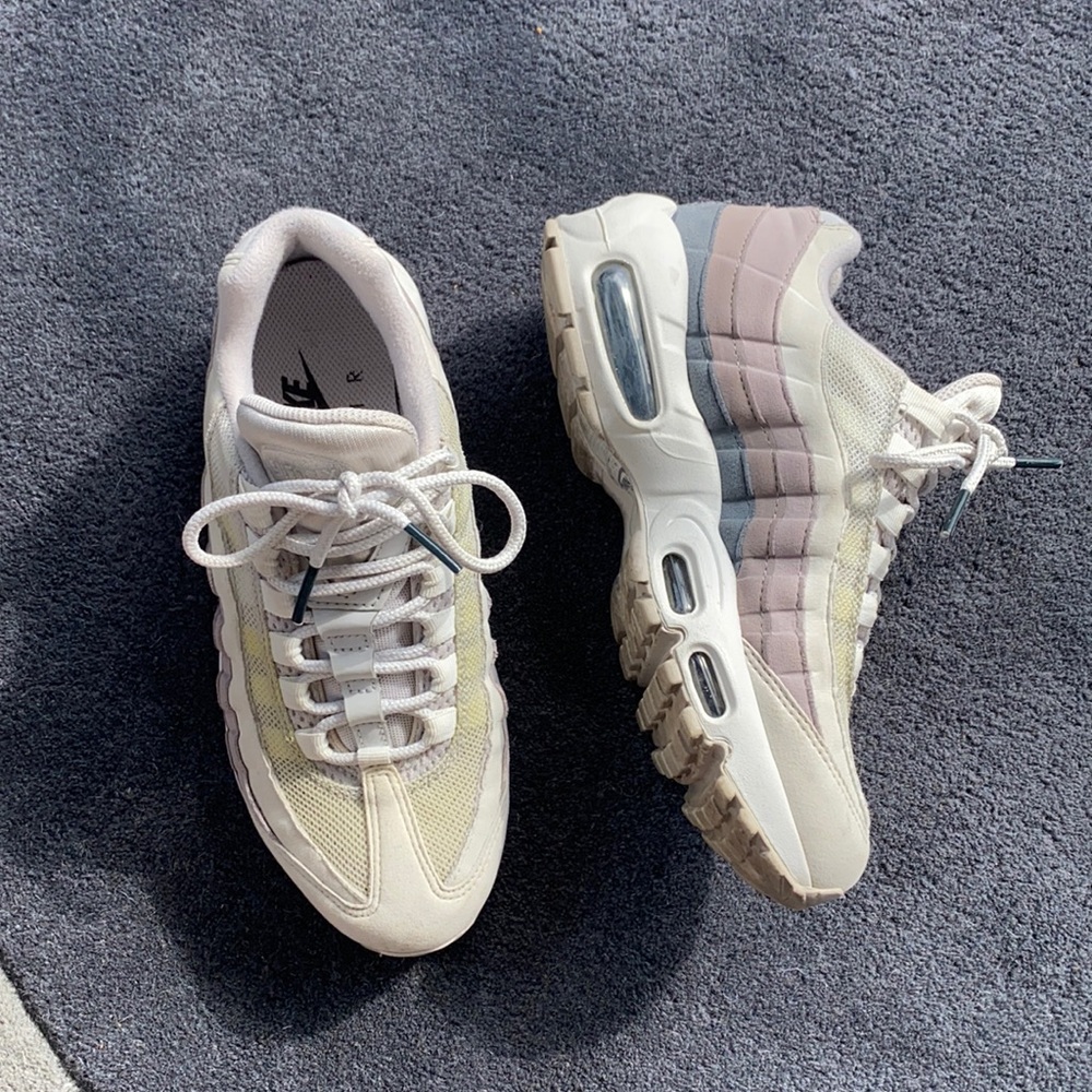 Nike Air Max 95 pastel